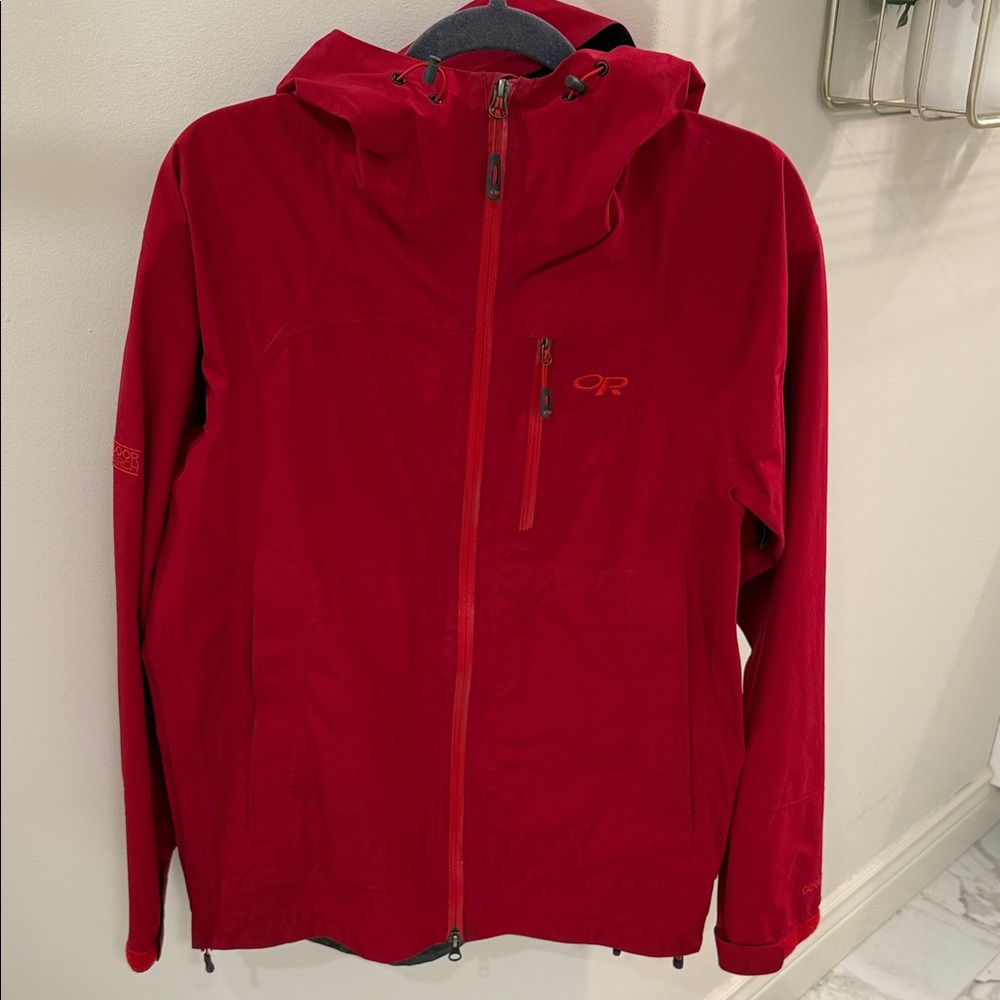 Outdoor Research Gore-Tex Vibrant Red Hooded Rainjacket men’s medium